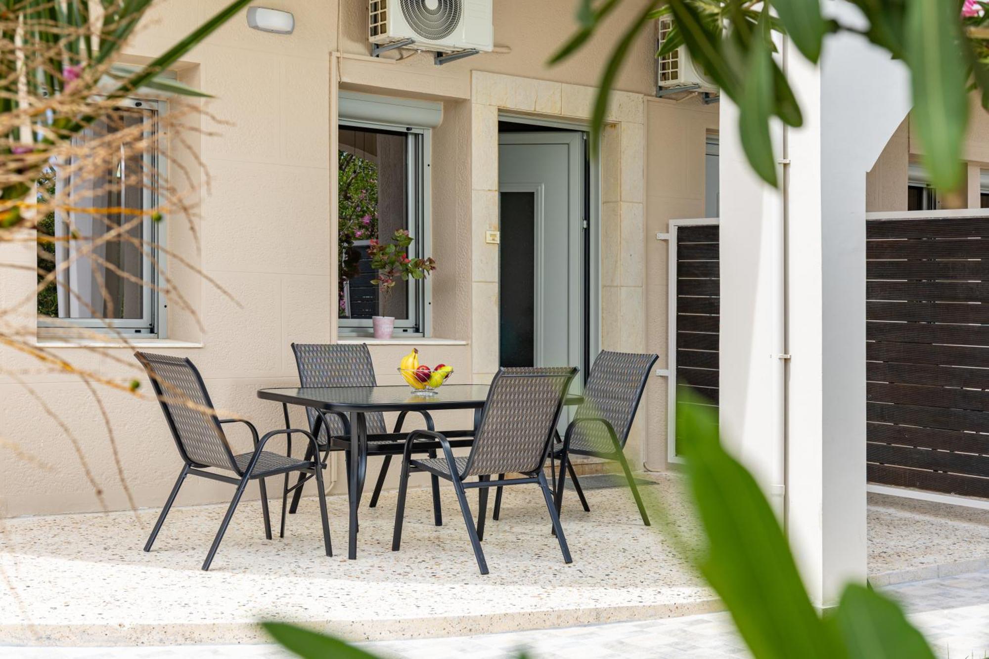 Golden Key Apartments Chania  Bagian luar foto